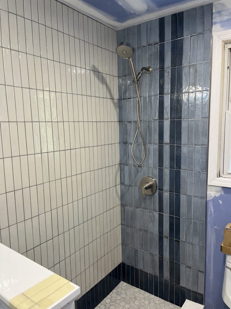Vertical tile